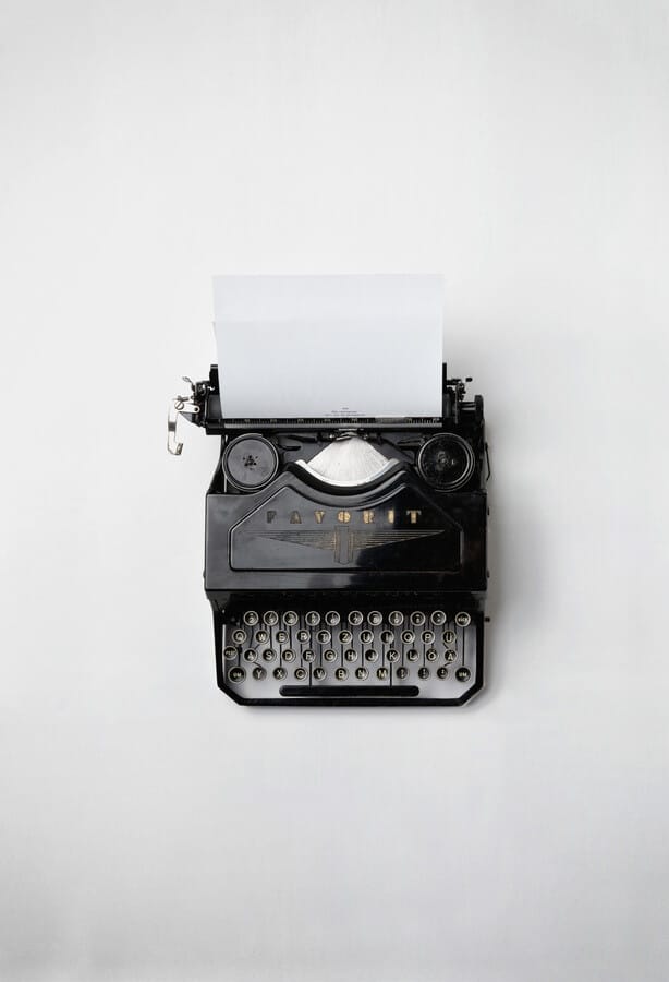 vintage-typewriter